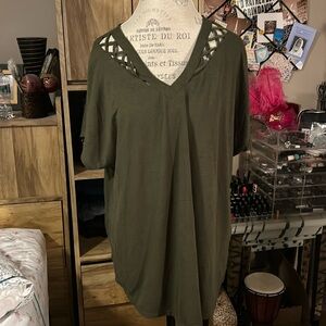 Per Seption Green Cut Out Shirt - 2X